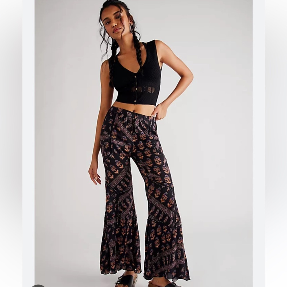 Free People Fiji Feelings Flare Crochet Pants NWT Boho Paisley Bell Bottom Small